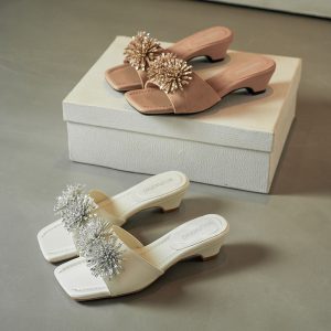 2026 Summer New Open Toe Sandals Fairy Style Rhinestone Flower Square Toe Kitten Heel Women's Dressy Sandals
